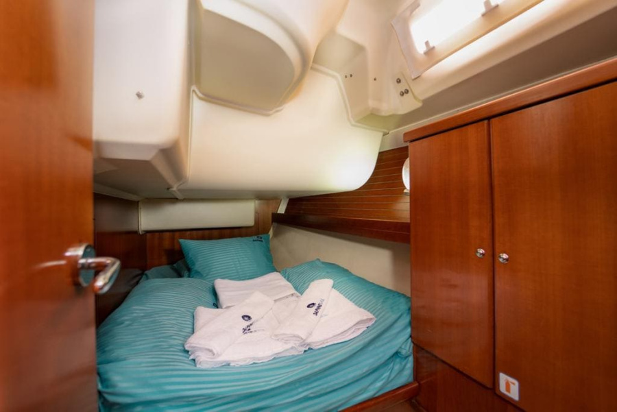 Dufour 405 Grand Large — photo 23