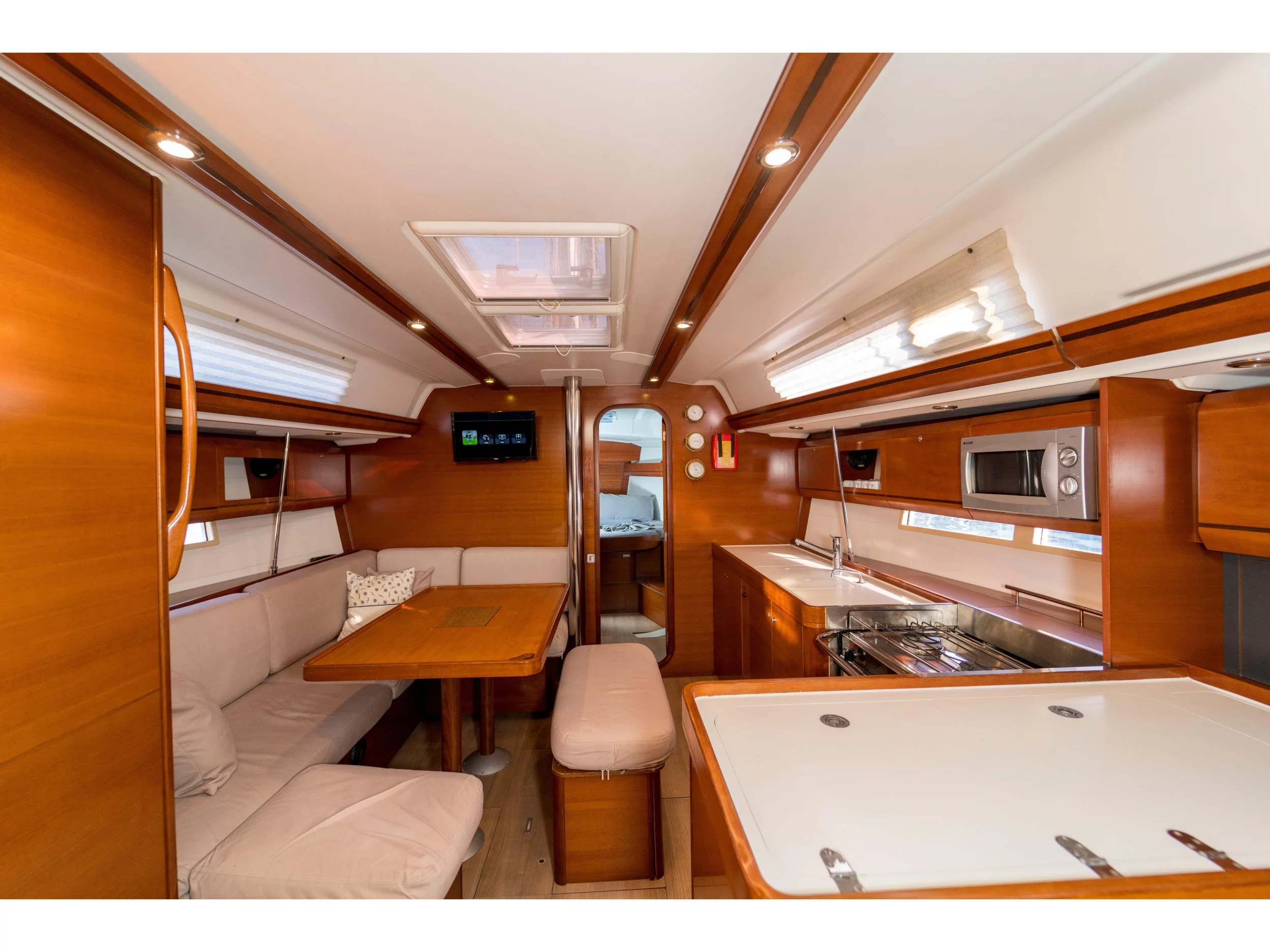 Dufour 405 Grand Large (Daphne-S) Interior image - 16