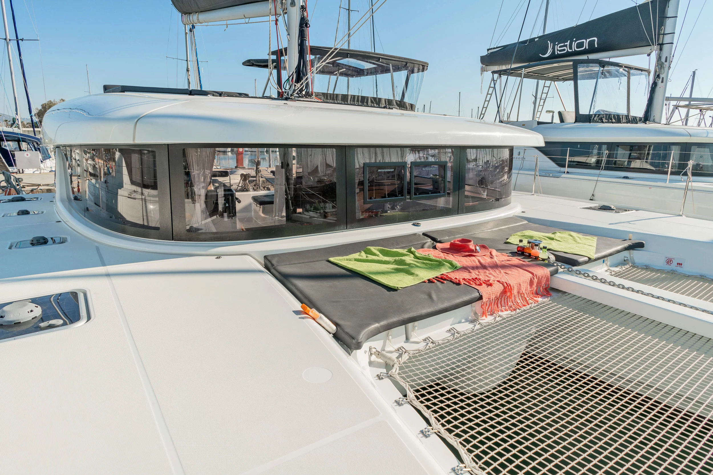 Lagoon 42 & GEN & WM (Amici)  - 5