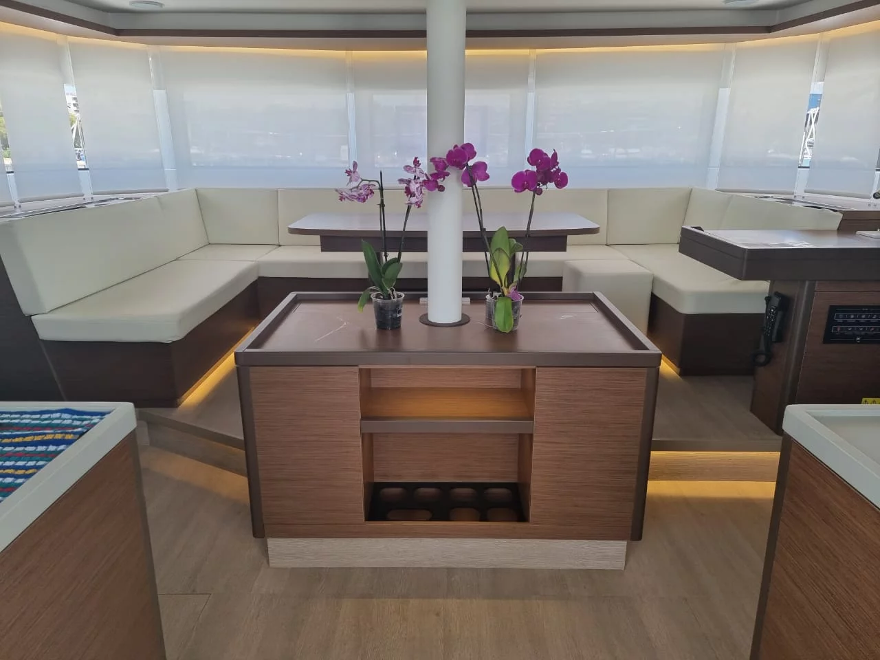 Lagoon 50 (RIO) Interior image - 19