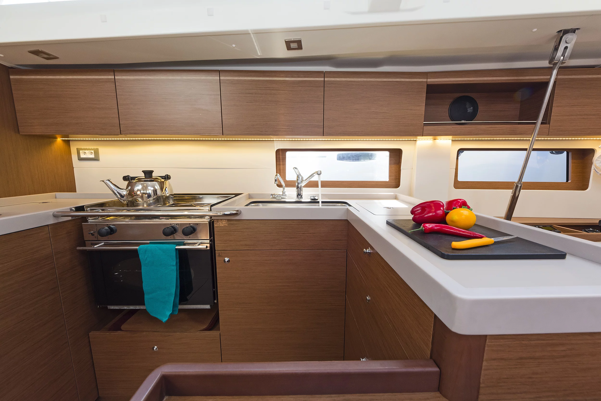 Oceanis 51.1 (5+1 cab) & GEN (Yria)  - 34