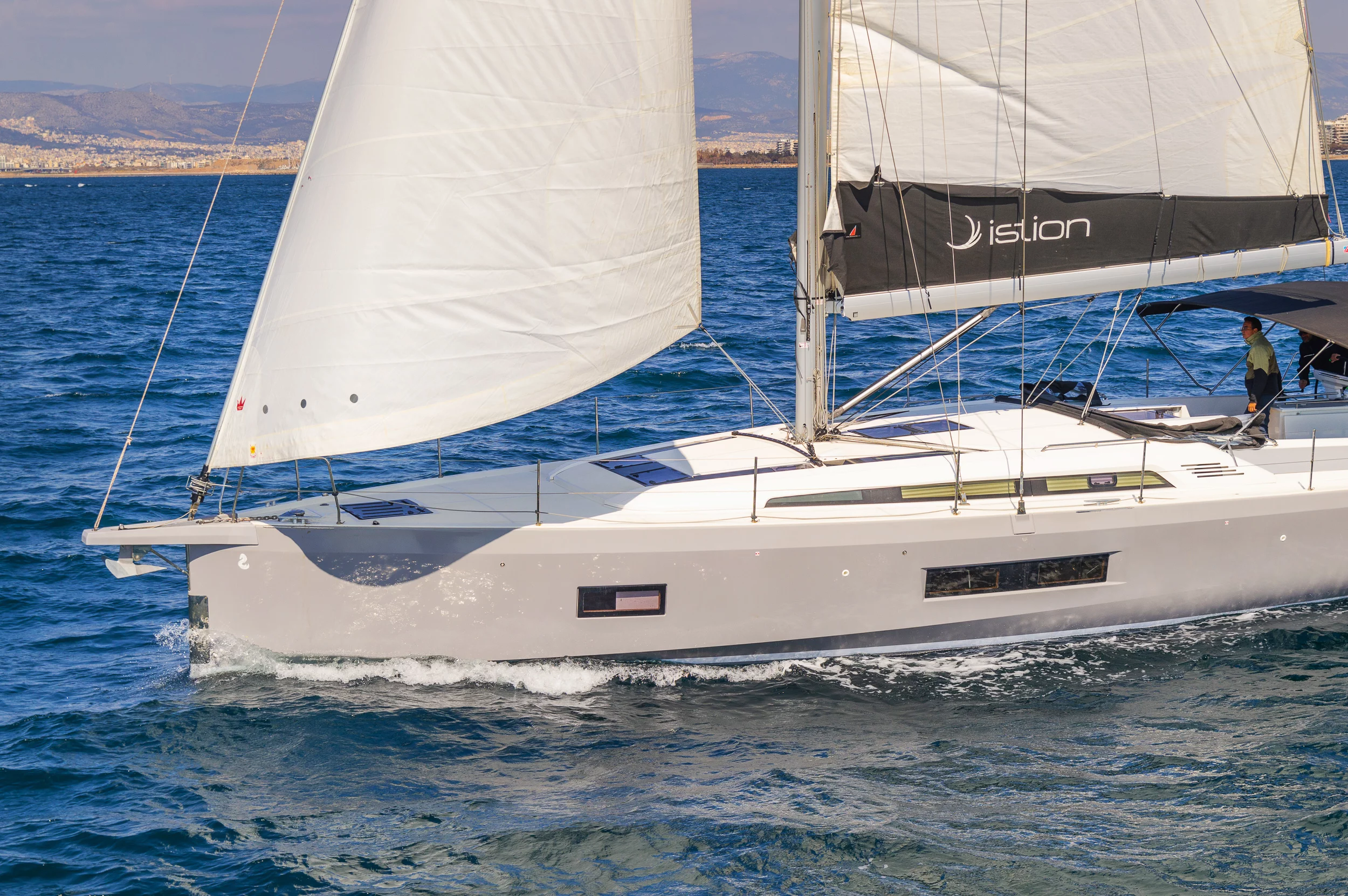 Oceanis 51.1 (5+1 cab) & GEN (Yria)  - 9