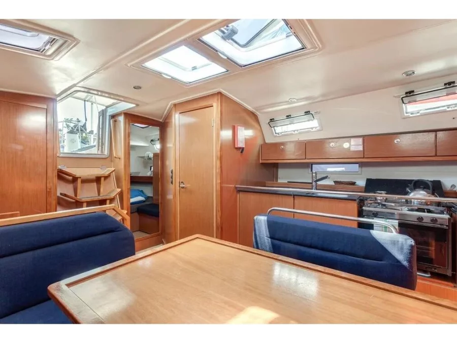 Bavaria 40 Cruiser (Vasiliki) Interior image - 8