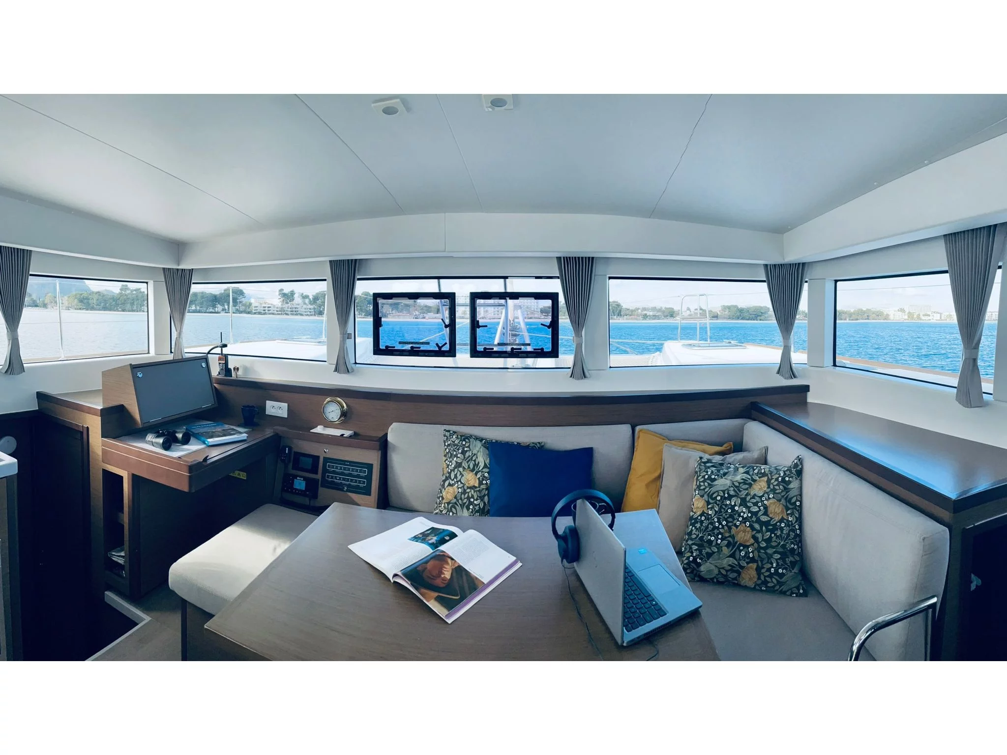 Lagoon 40 (Thor) Interior image - 15