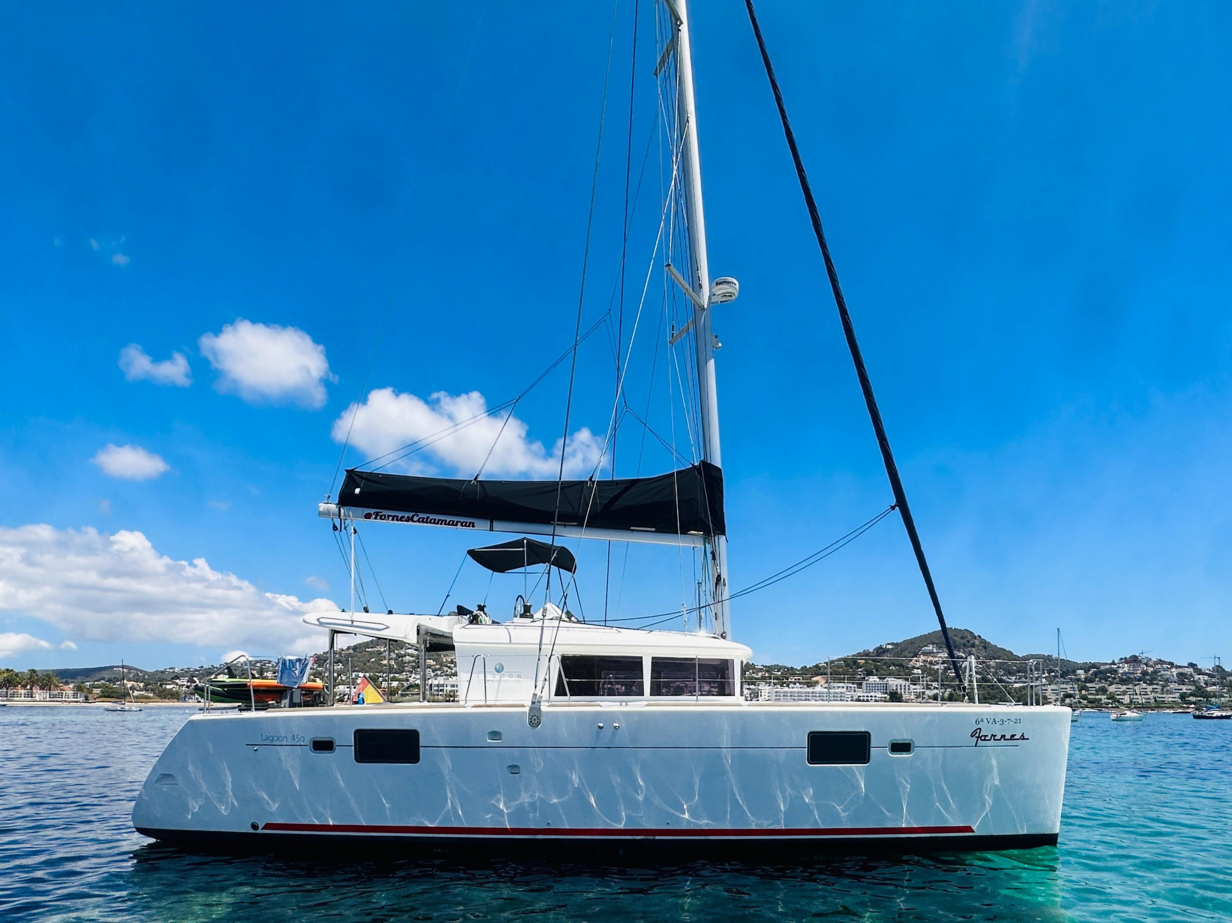 Photo #1 - Lagoon 450 Flybridge (Fornes) en Talamanca - 15848