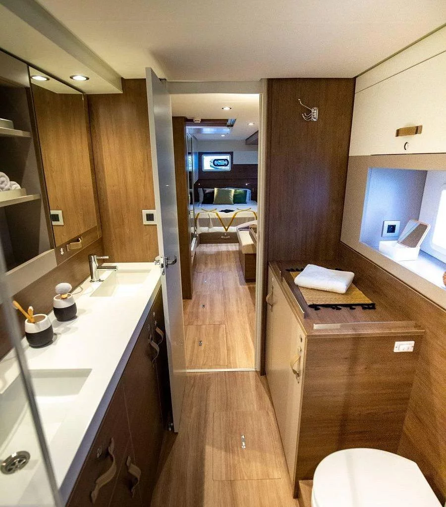 Bali 4.4 Bliss (BLISS LUXURY CATAMARAN)  - 17