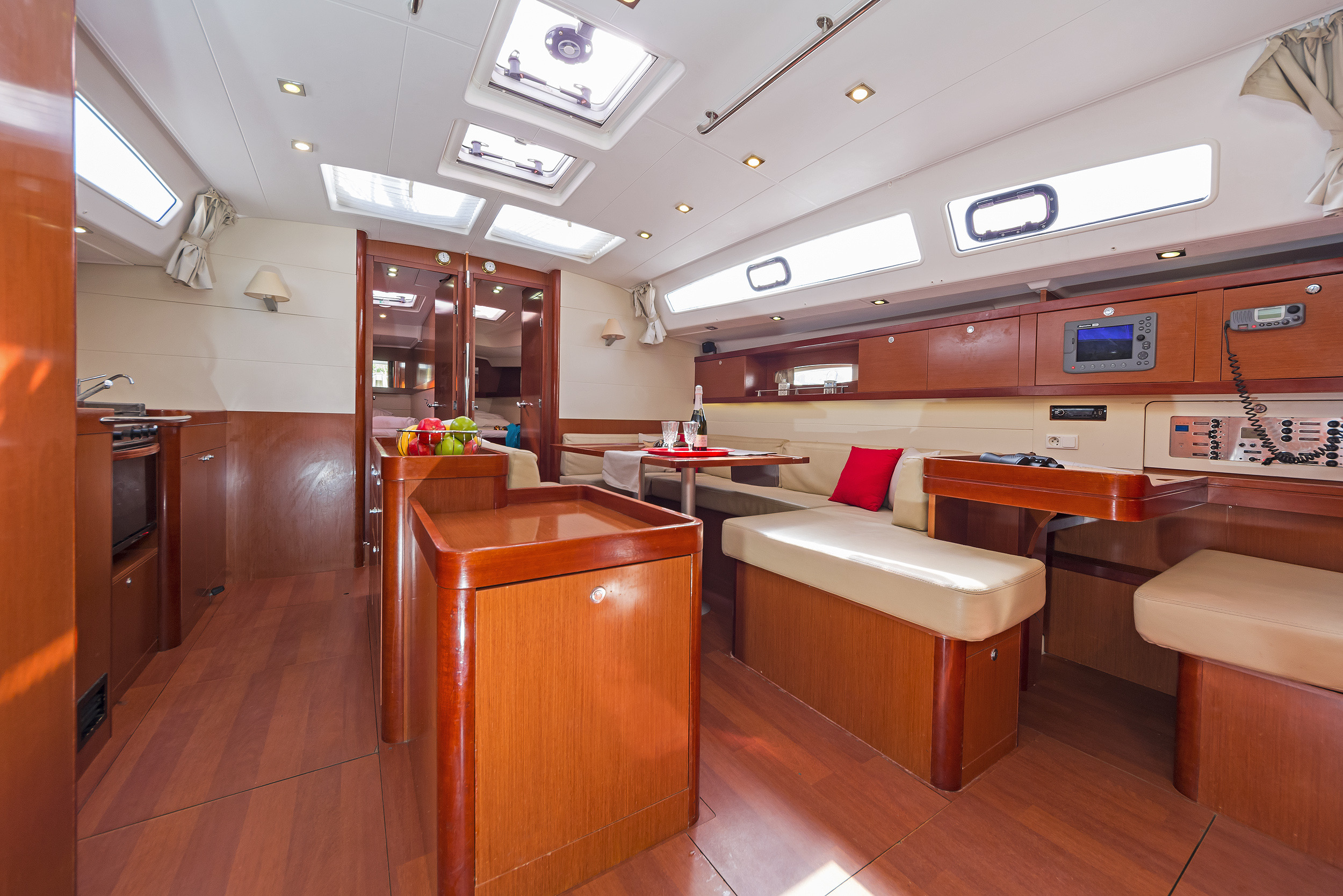 Photo #6 - Oceanis 50 (SŪENO) en Athènes - 61262