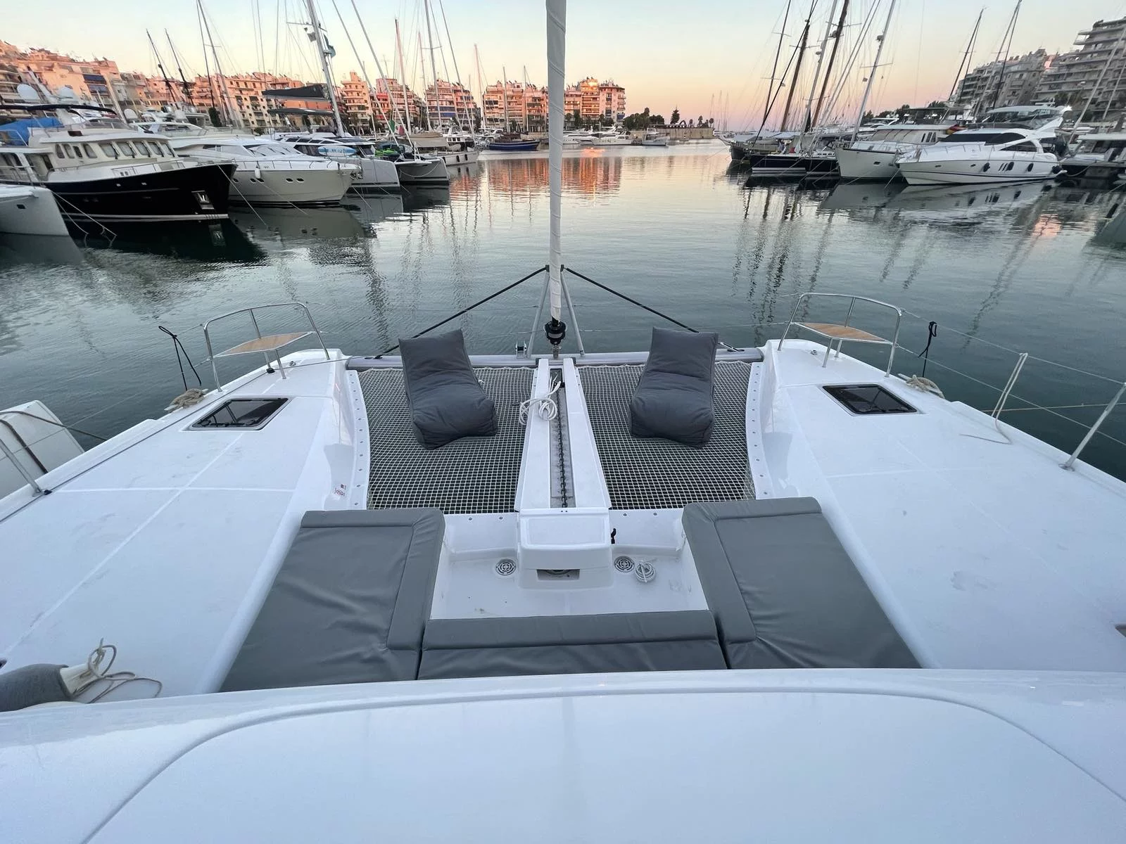 Lagoon 46 (Grand Blue)  - 6