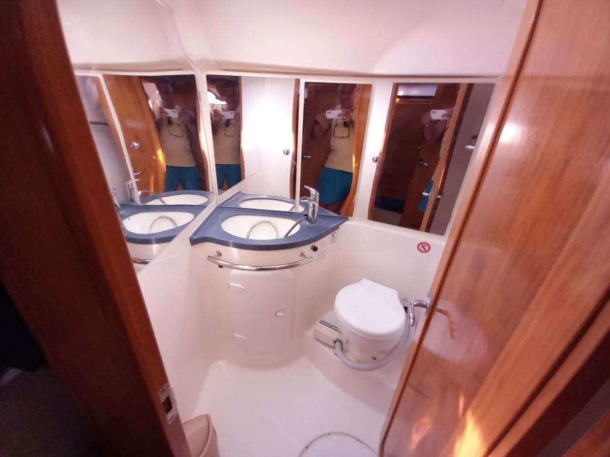 Photo #3 - Bavaria 42 (Okeanis) in Athens - 22935