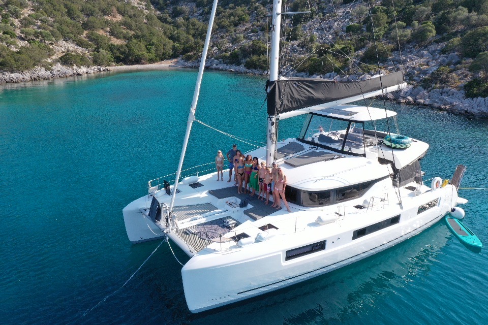 Lagoon 51 — photo 42