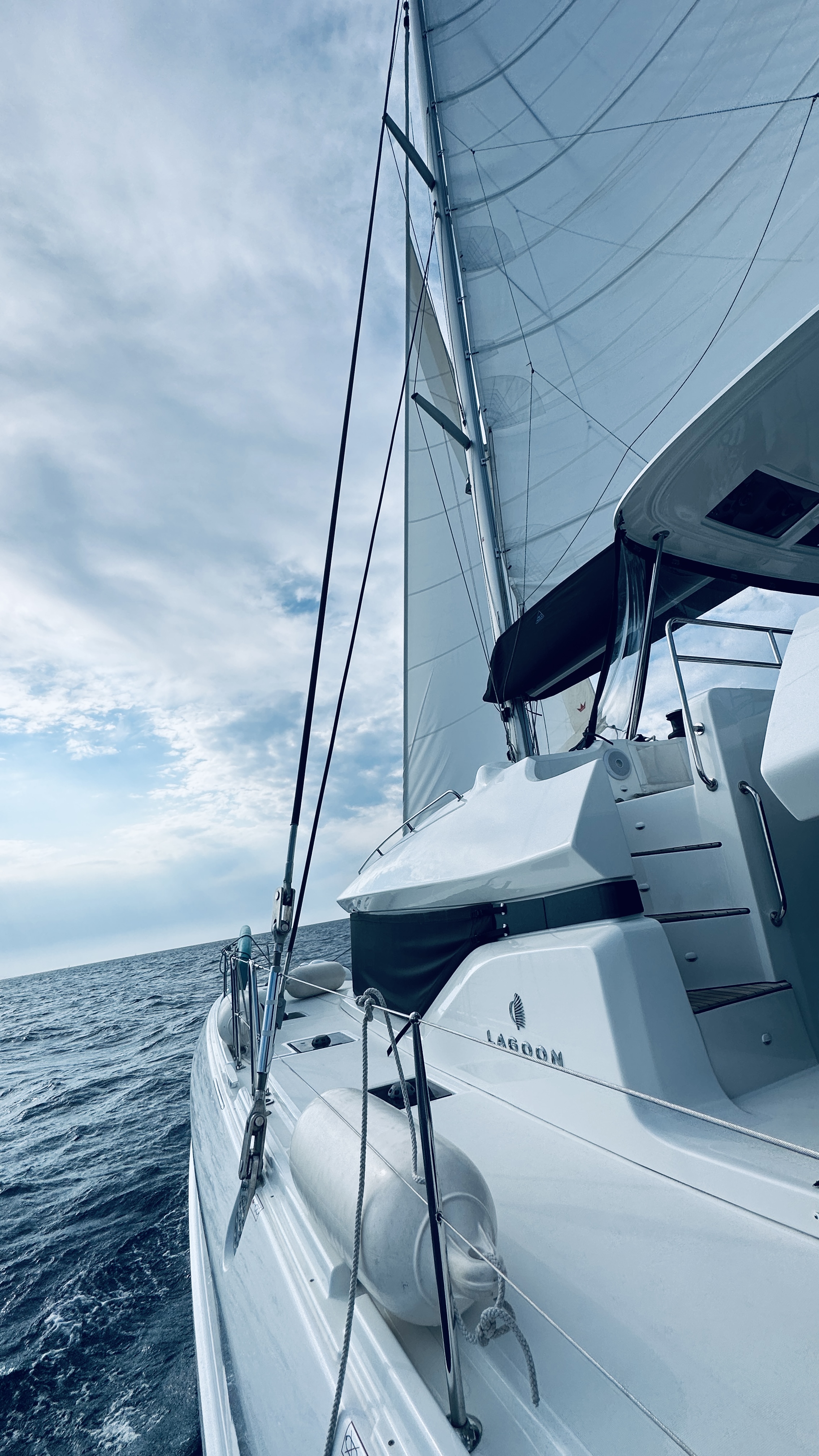 Lagoon 51 — photo 24