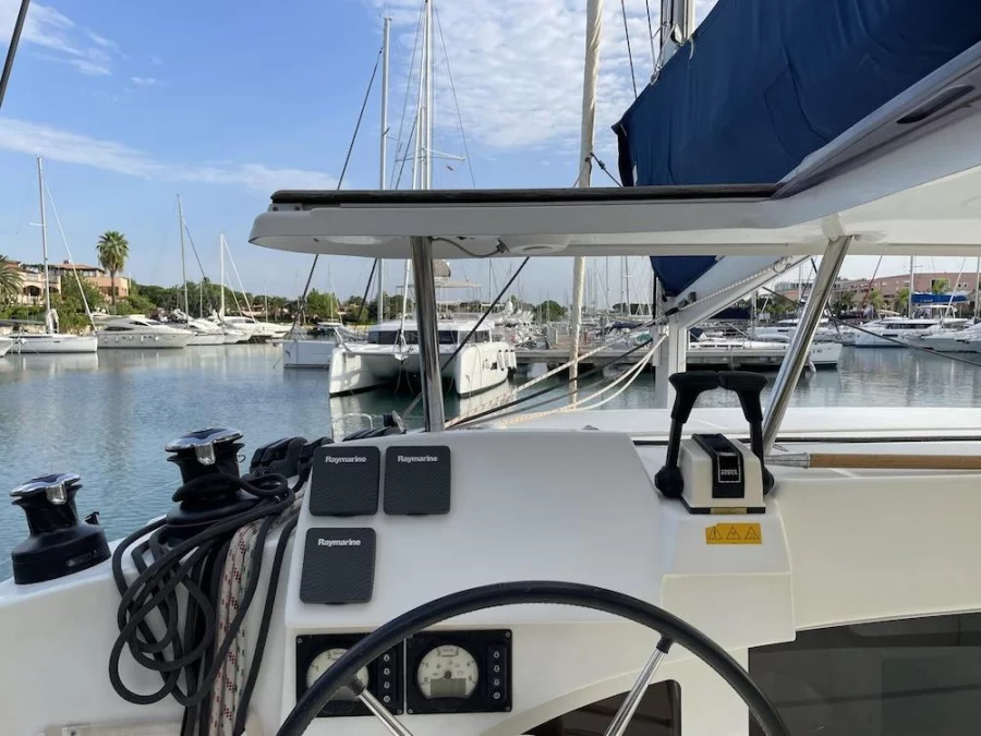 Lagoon 380 S2 (DATTILO)  - 22