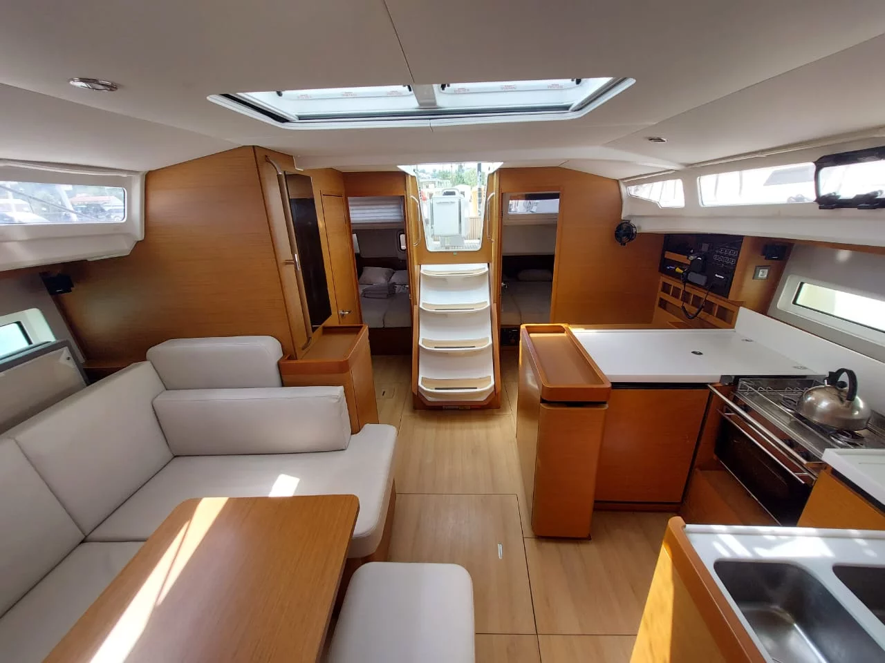 Sun Odyssey 440 (APOLLONAS) Interior image - 3