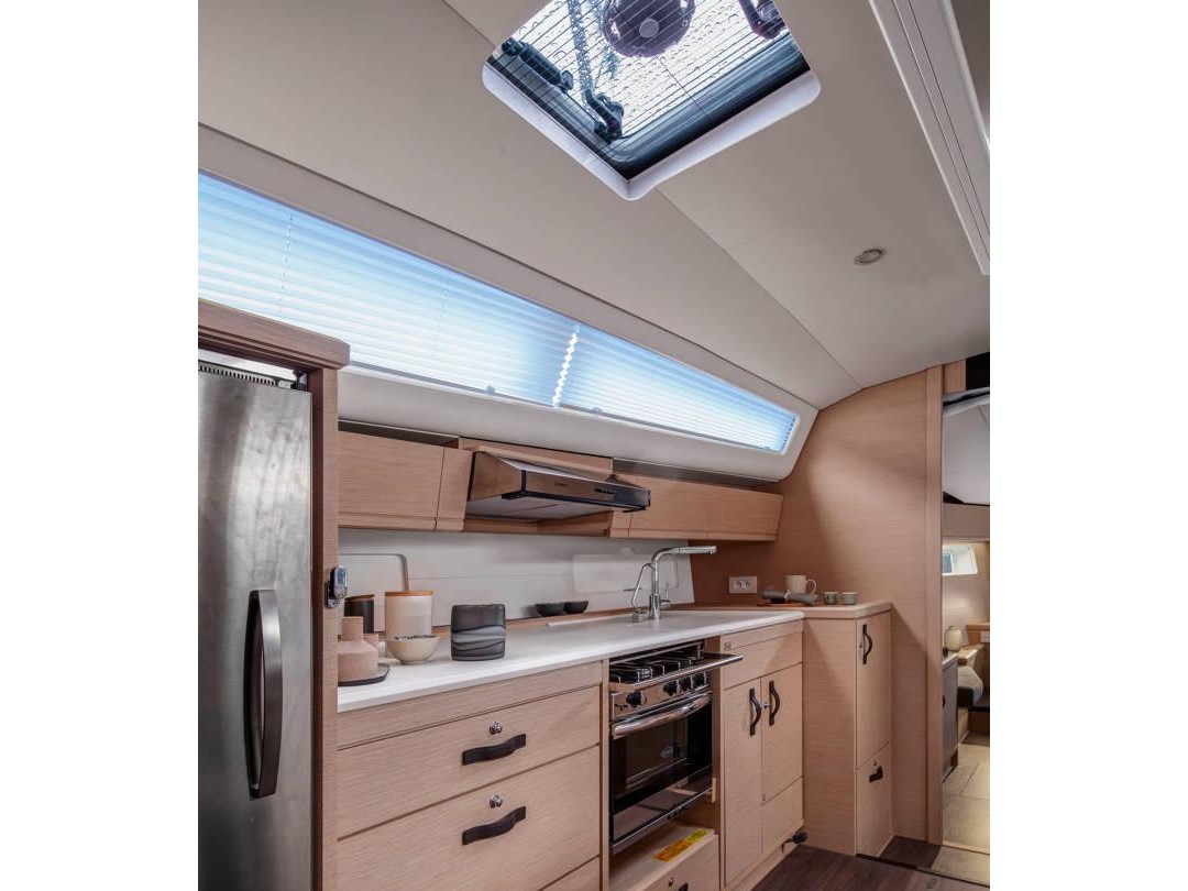 Photo #4 - Jeanneau 54 (Capari) in Denia - 63763