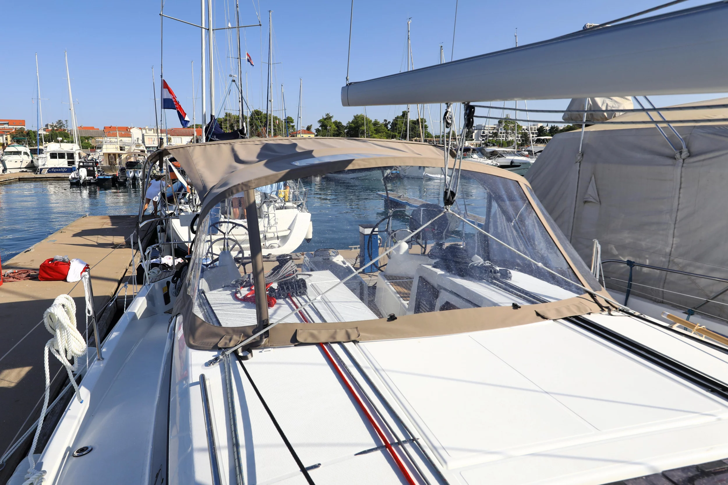 Sun Odyssey 410 (Vague)  - 99