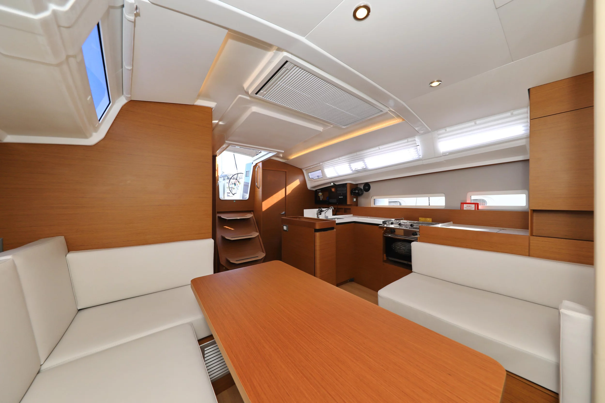 Sun Odyssey 410 (Vague)  - 7