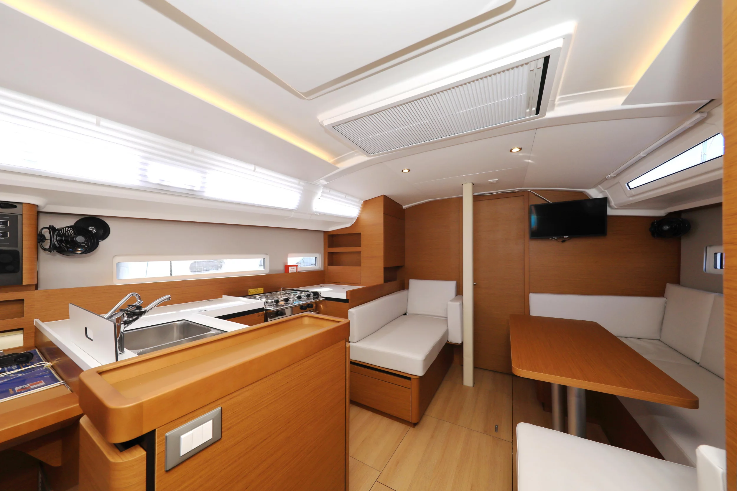 Sun Odyssey 410 (Vague)  - 8