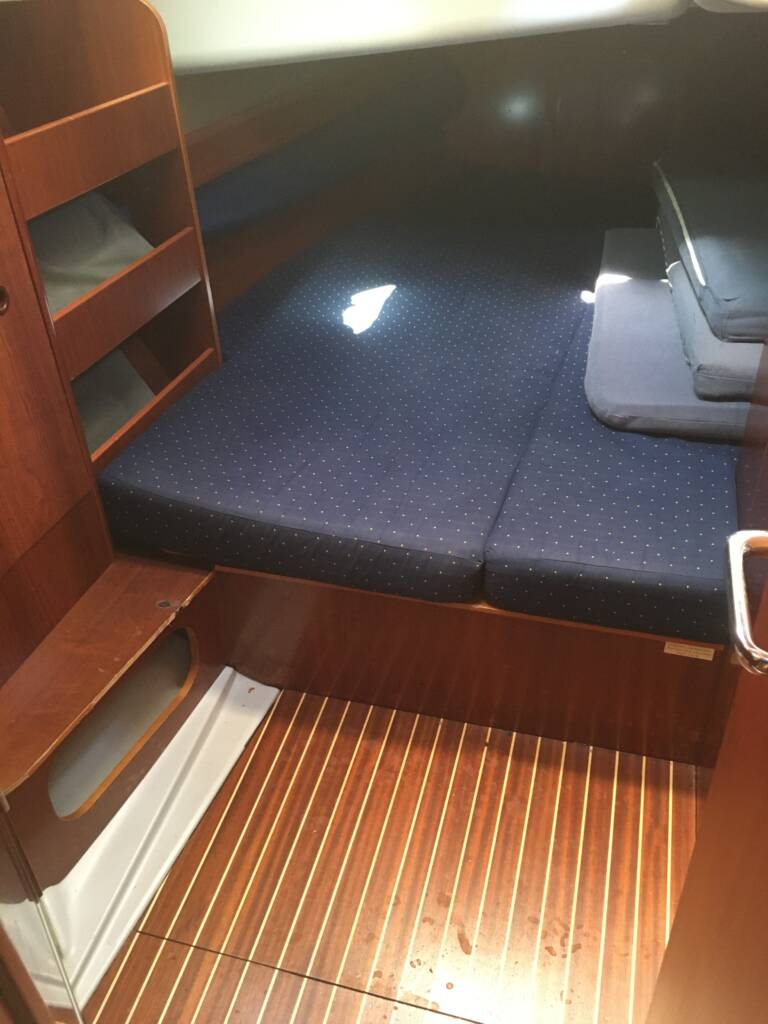 Photo #3 - Oceanis Clipper 423 (Jazz and Blues) in Roma - 8151
