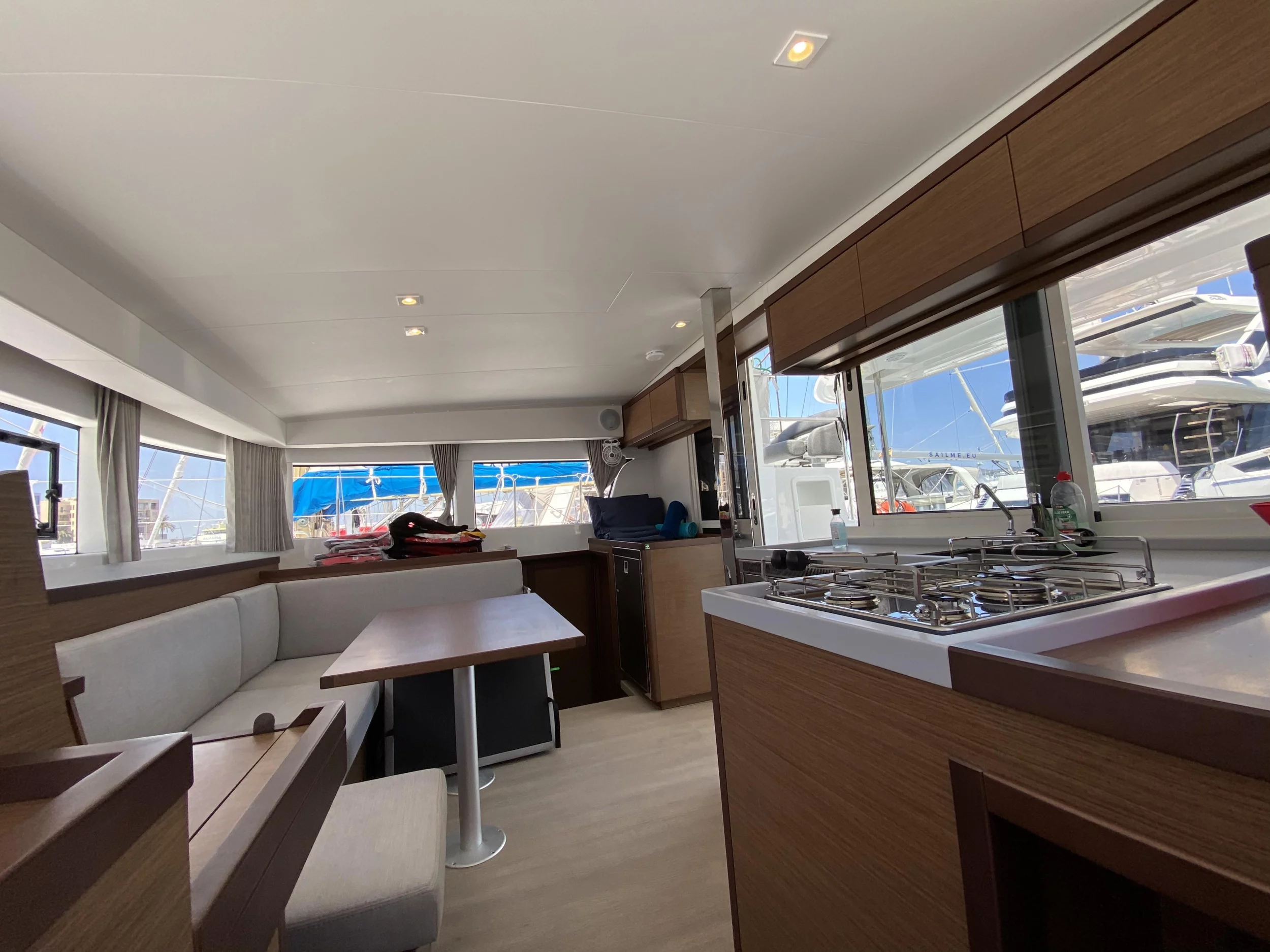 Lagoon 40 (Eskimo) Interior image - 2
