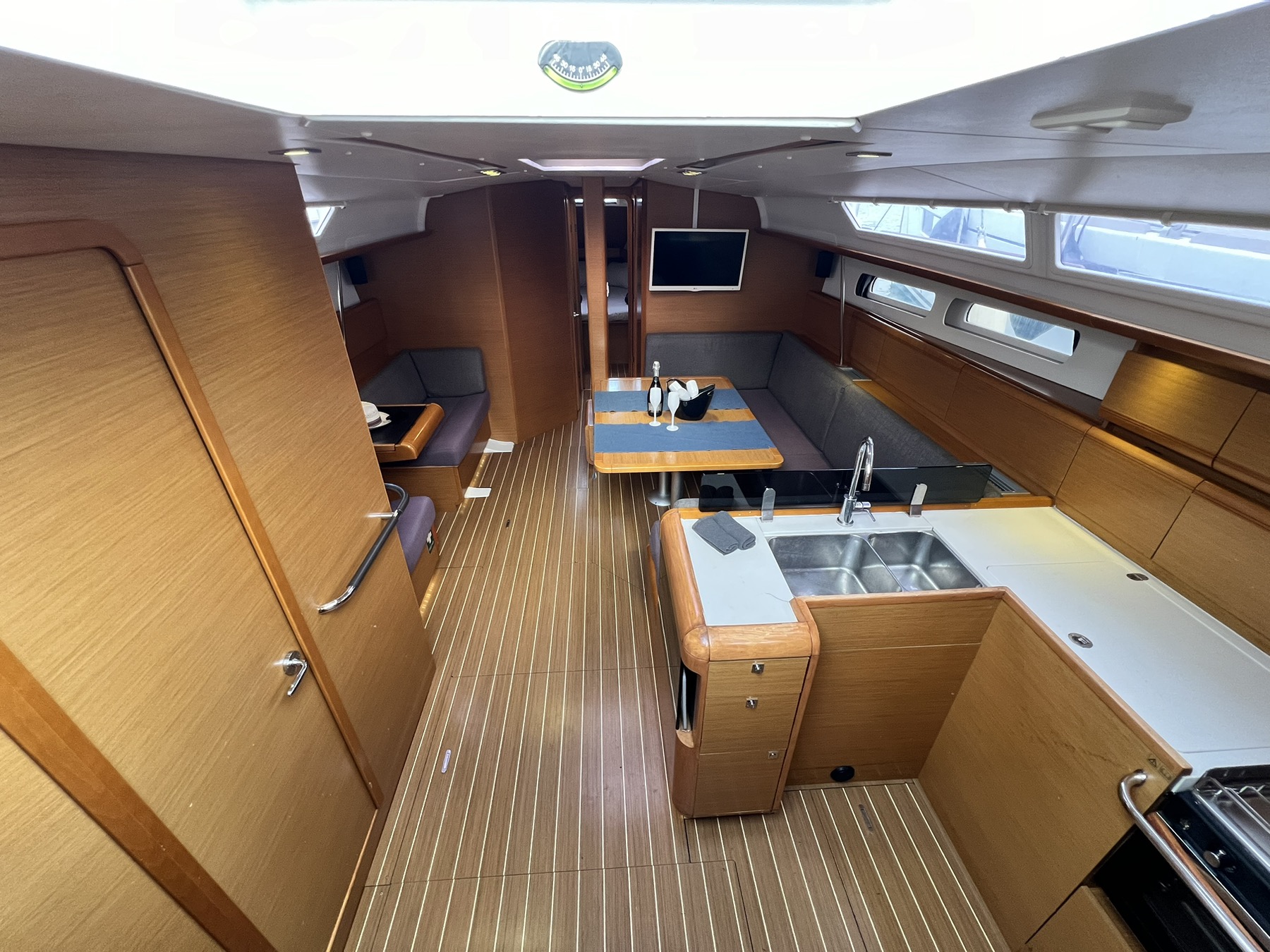 Photo #6 - Sun Odyssey 439 (Spirus) in Atene - 14287