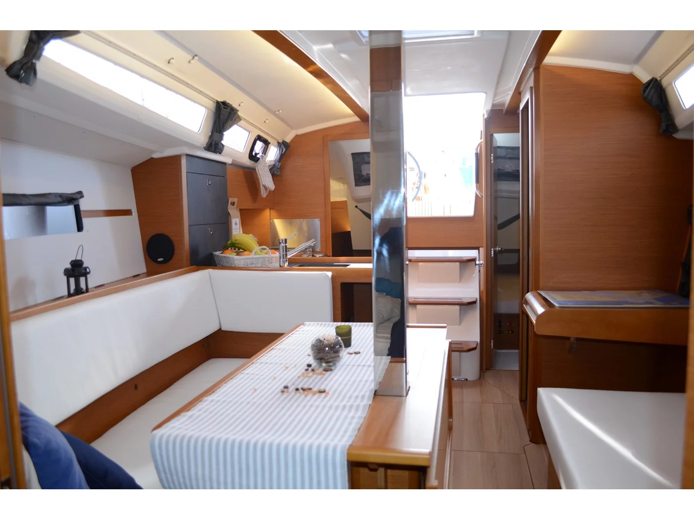 Sun Odyssey 349 (Višnjica) Interior image - 5