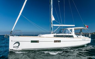 Photo #3 - Oceanis 38 (Marta) in Portisco - 19821