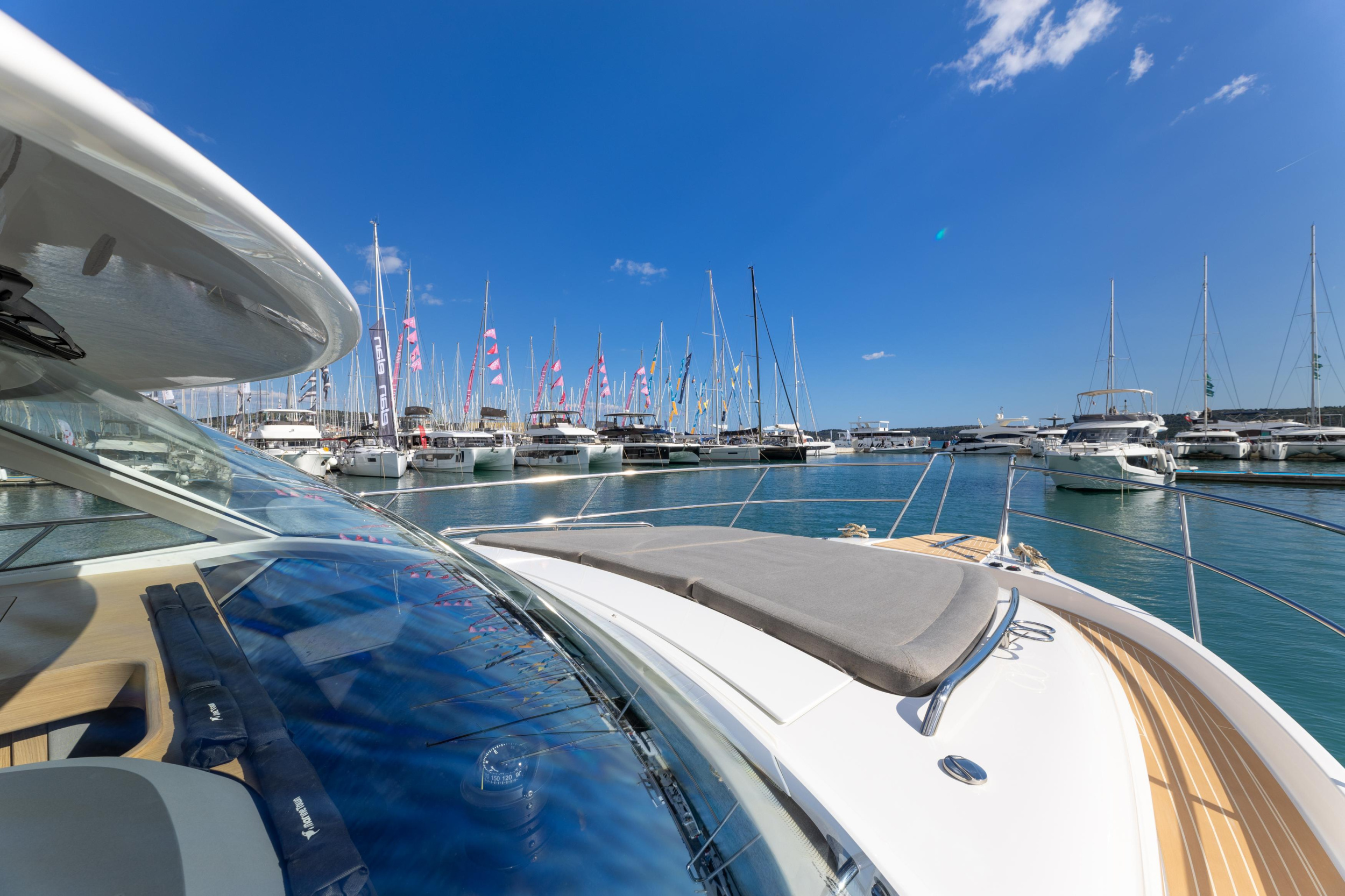 Photo #3 - Nimbus 405 Coupe (BONBON) in Split - 16045