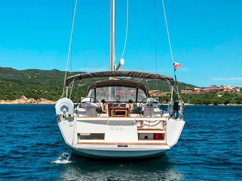 Dufour 520 Grand Large (Zoe) Main image - 0