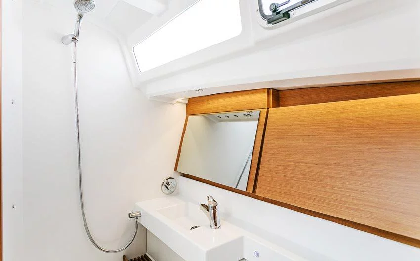Sun Odyssey 440 (Indira)  - 10