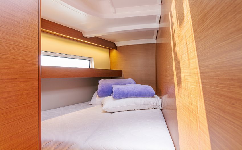 Photo #3 - Sun Odyssey 440 (Indira) en Portisco - 8006