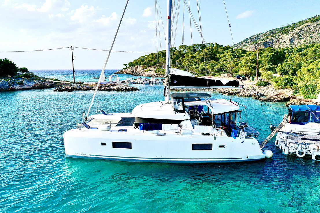 Photo #8 - Lagoon 42 (The Key of Joy) en Mykonos - 16278