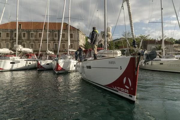 Oceanis 45 (PARIJA)  - 10