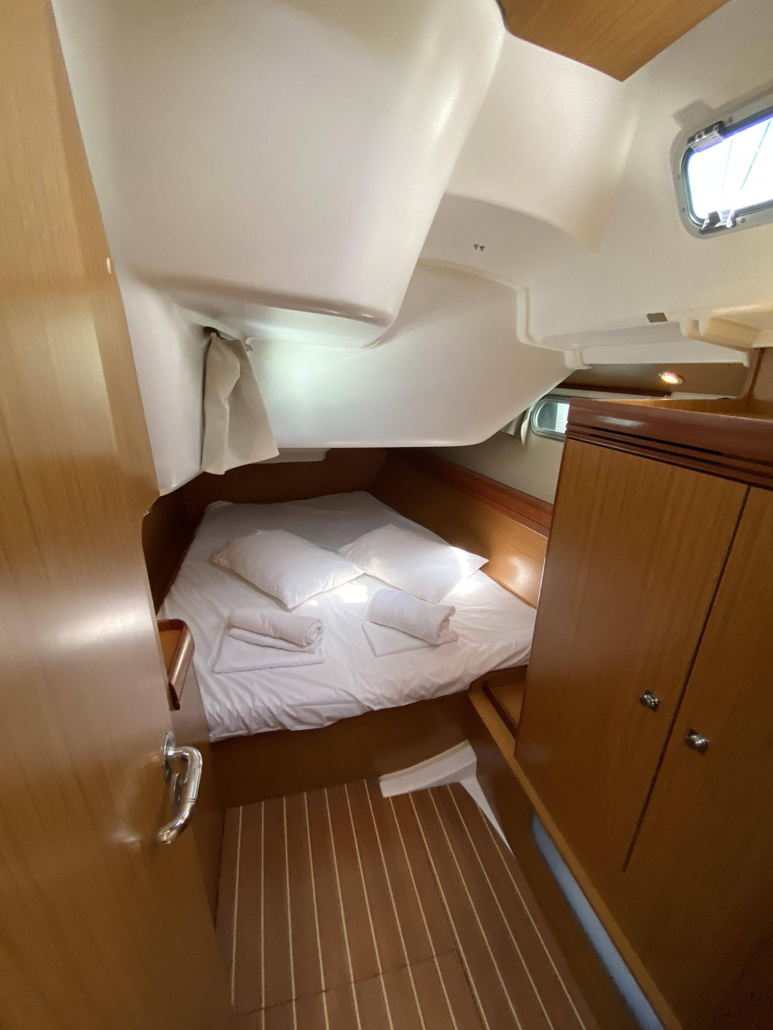 Sun Odyssey 42 i — photo 12