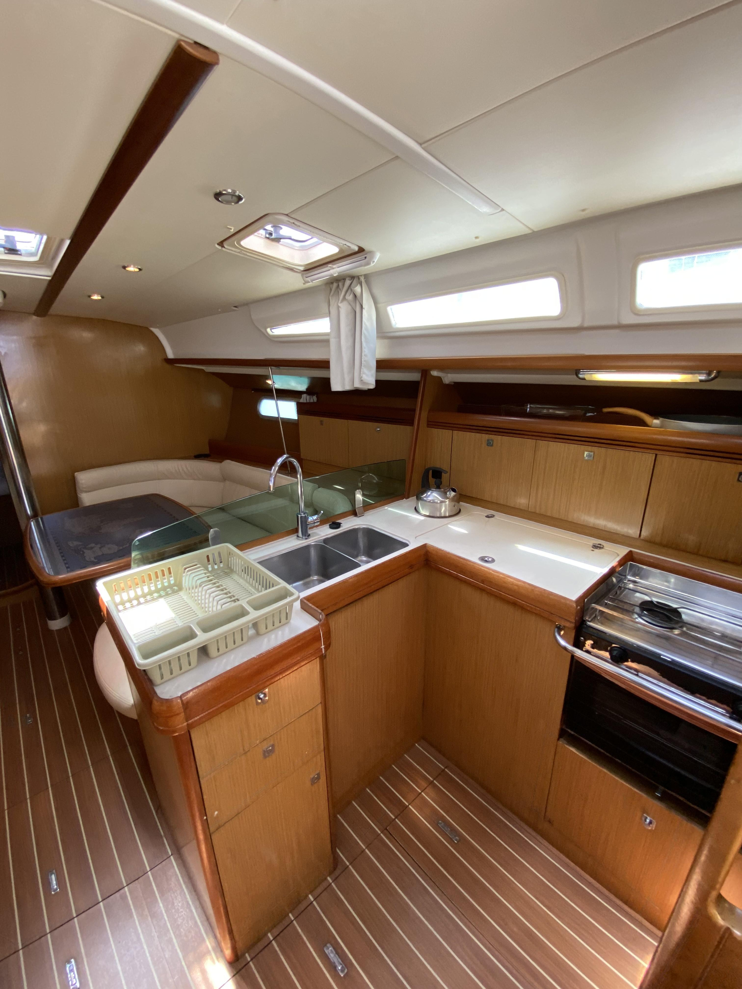 Sun Odyssey 42 i — photo 8