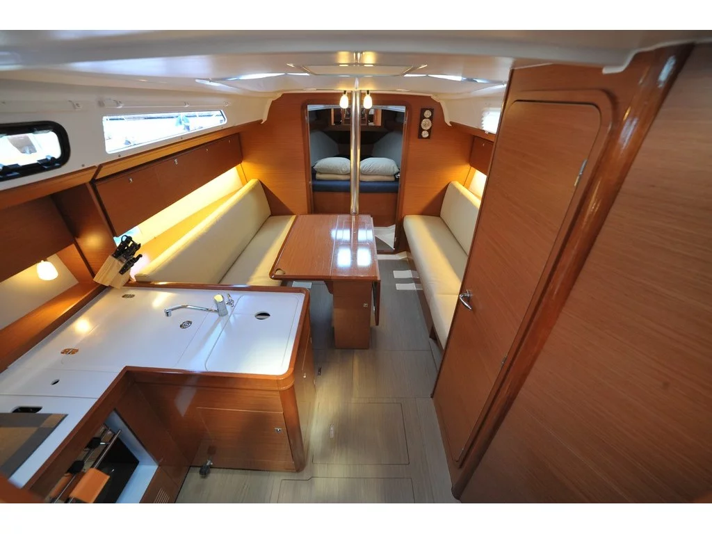 Dufour 360 GL (Karibu) Interior image - 19