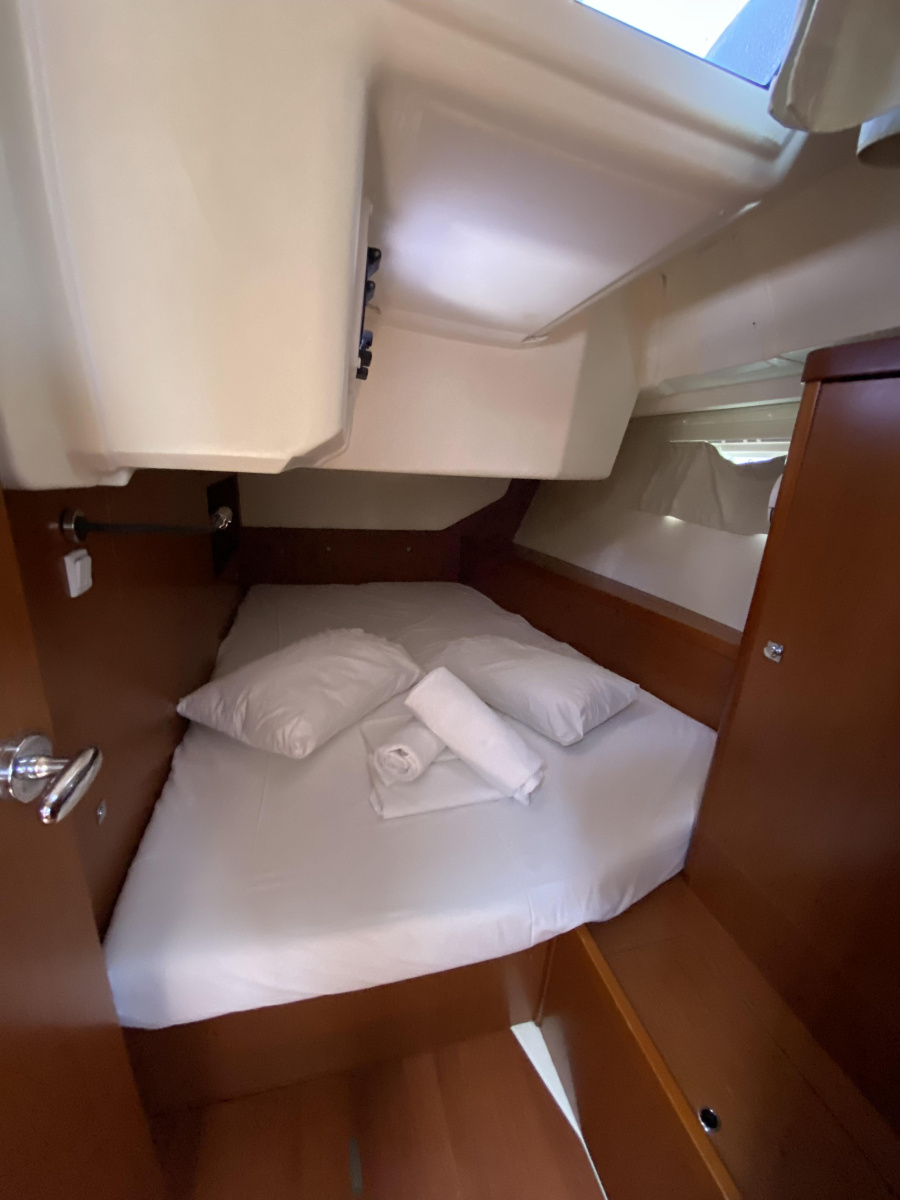 Oceanis 45/3 — photo 19