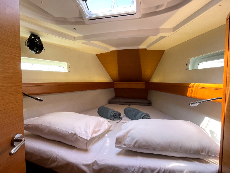 Photo #9 - Sun Odyssey 449 (Amelie (Refit 2022)) in Corfu - 16582