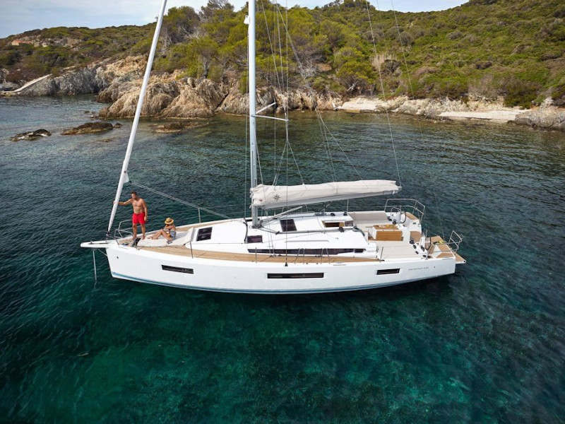 Photo #1 - Sun Odyssey 440 (Virginia (, Gen. 10kVA, Watermaker 160L/h, Electric Winch)) en Volos - 9704