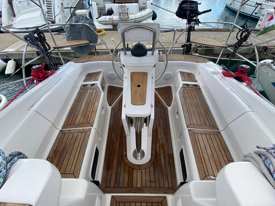 Elan 384 Impression (LIBAR)  - 15