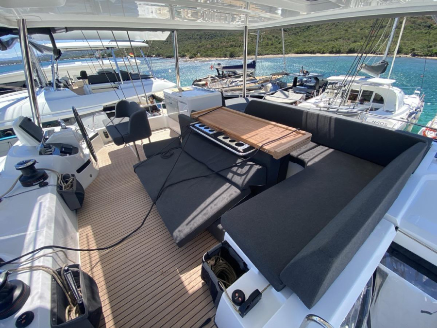 Photo #9 - Lagoon 55 (5 cab) (The Moon (SXM)) en Marigot - 17119