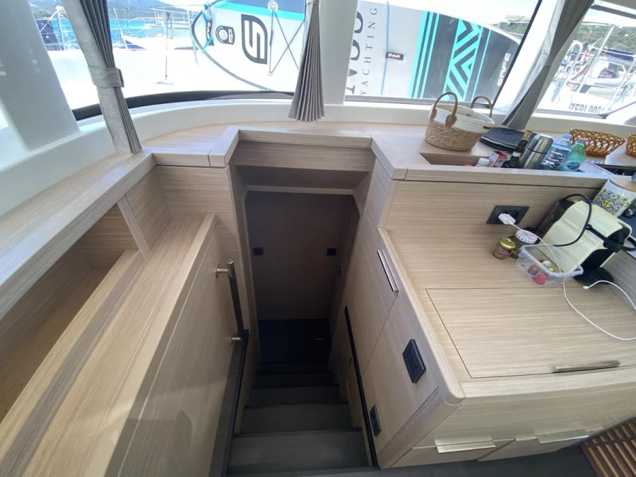 Lagoon 55 (5 cab) (The Moon (SXM))  - 13