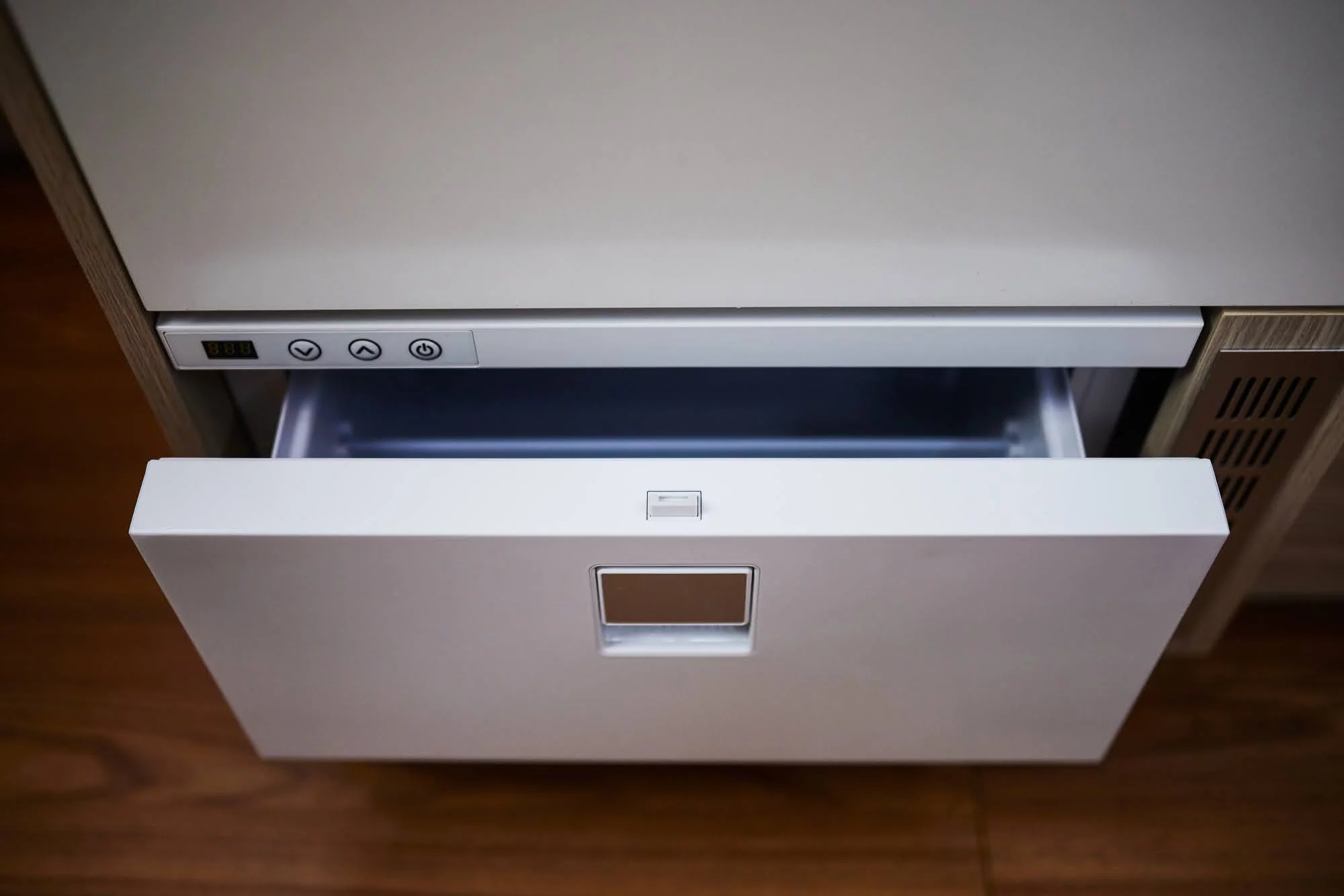 Maxus 35 (see with our base extra options availability as Air Conditioned) (Angelmiles 1)  - 126