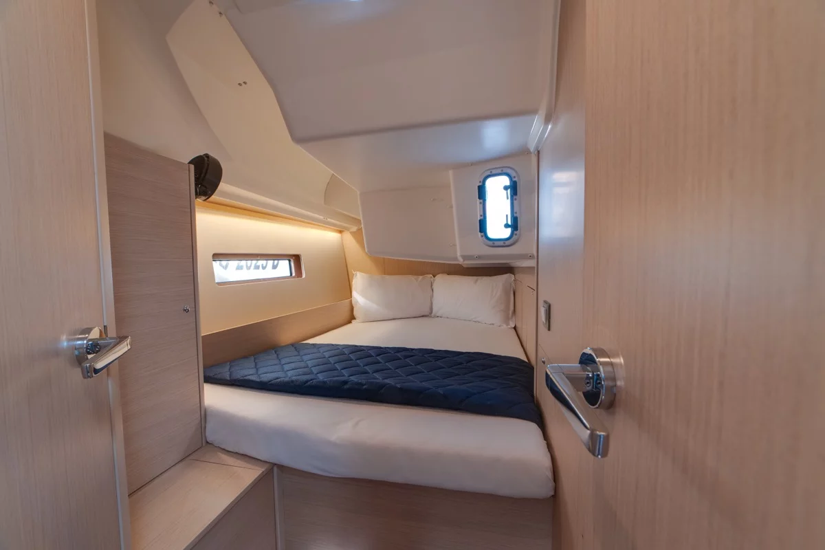 Oceanis 40.1 (3cab) (Maverick)  - 6