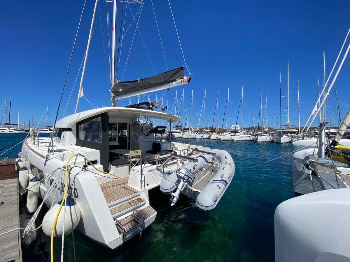 Photo #11 - Lagoon 40 (Aquila (WM, Inverter)) en Portisco - 11366