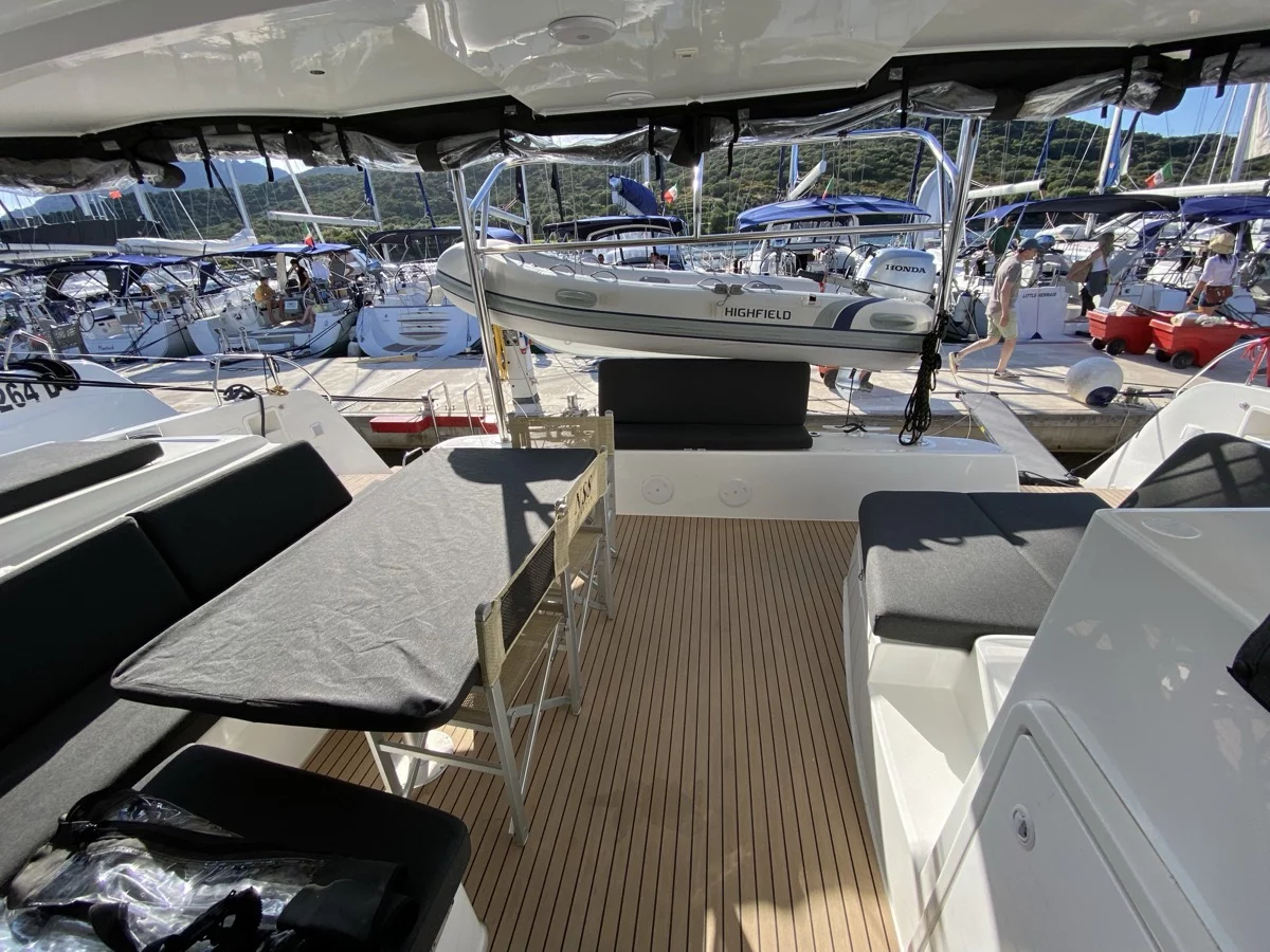 Lagoon 42 (Alkaid)  - 25