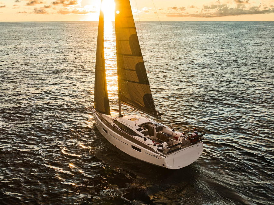 Maxus 35 (see with our base extra options availability as Air Conditioned) — photo 182