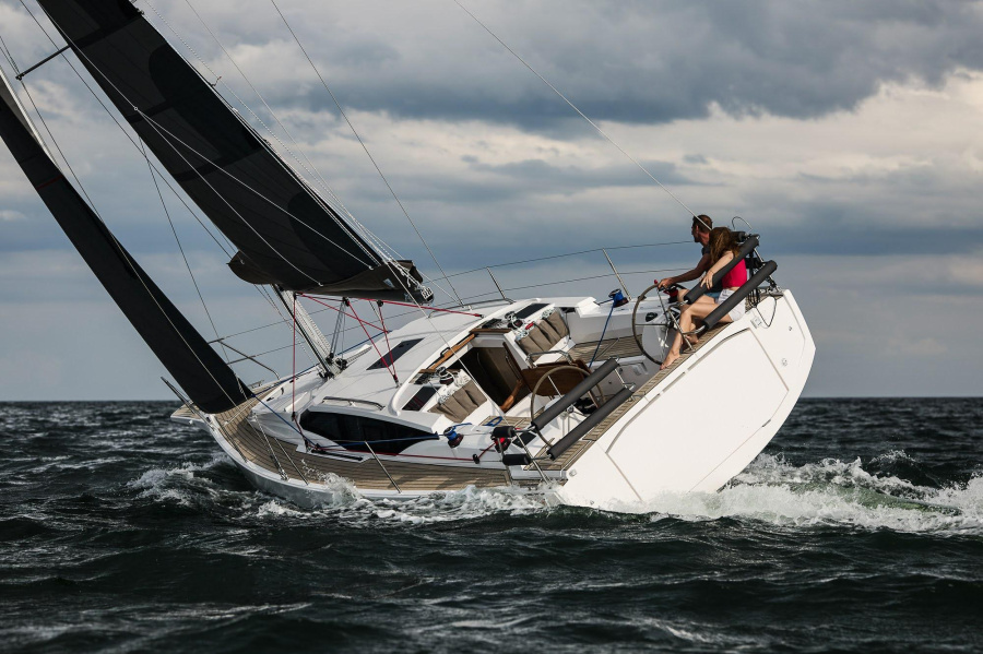 Maxus 35 (see with our base extra options availability as Air Conditioned) — photo 190