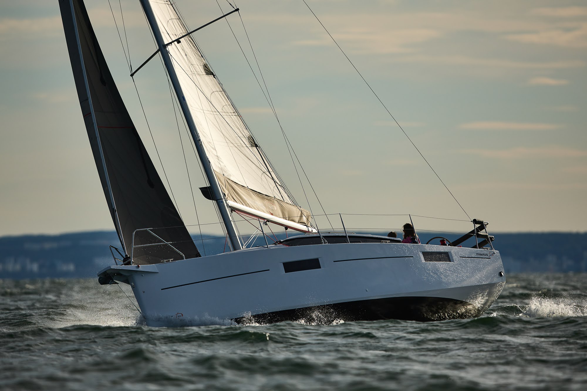 Photo #98 - Maxus 35 (see with our base extra options availability as Air Conditioned) (Angelmiles 2) in Valencia - 21116