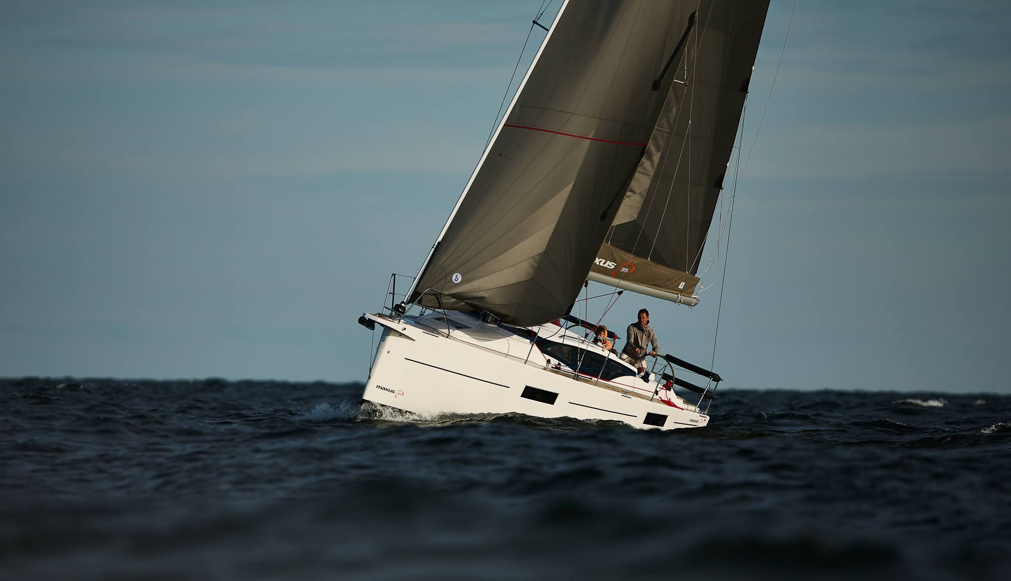 Photo #48 - Maxus 35 (see with our base extra options availability as Air Conditioned) (Angelmiles 2) in Valencia - 21116