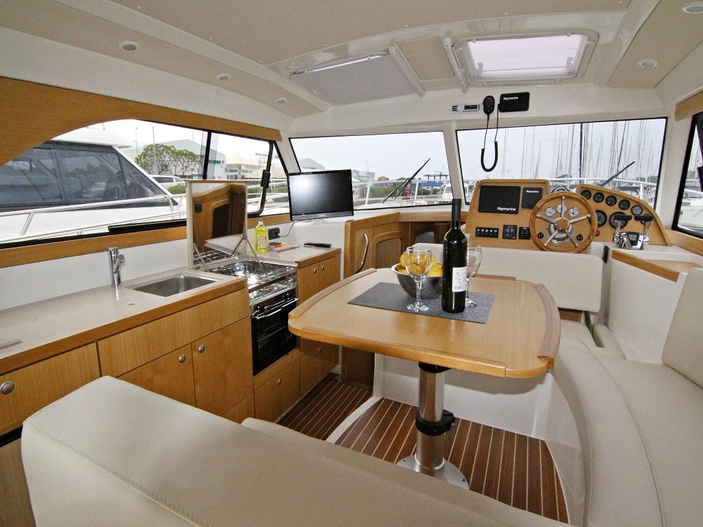 ADRIANA 36 BT (21) (IRIS) Interior image - 15